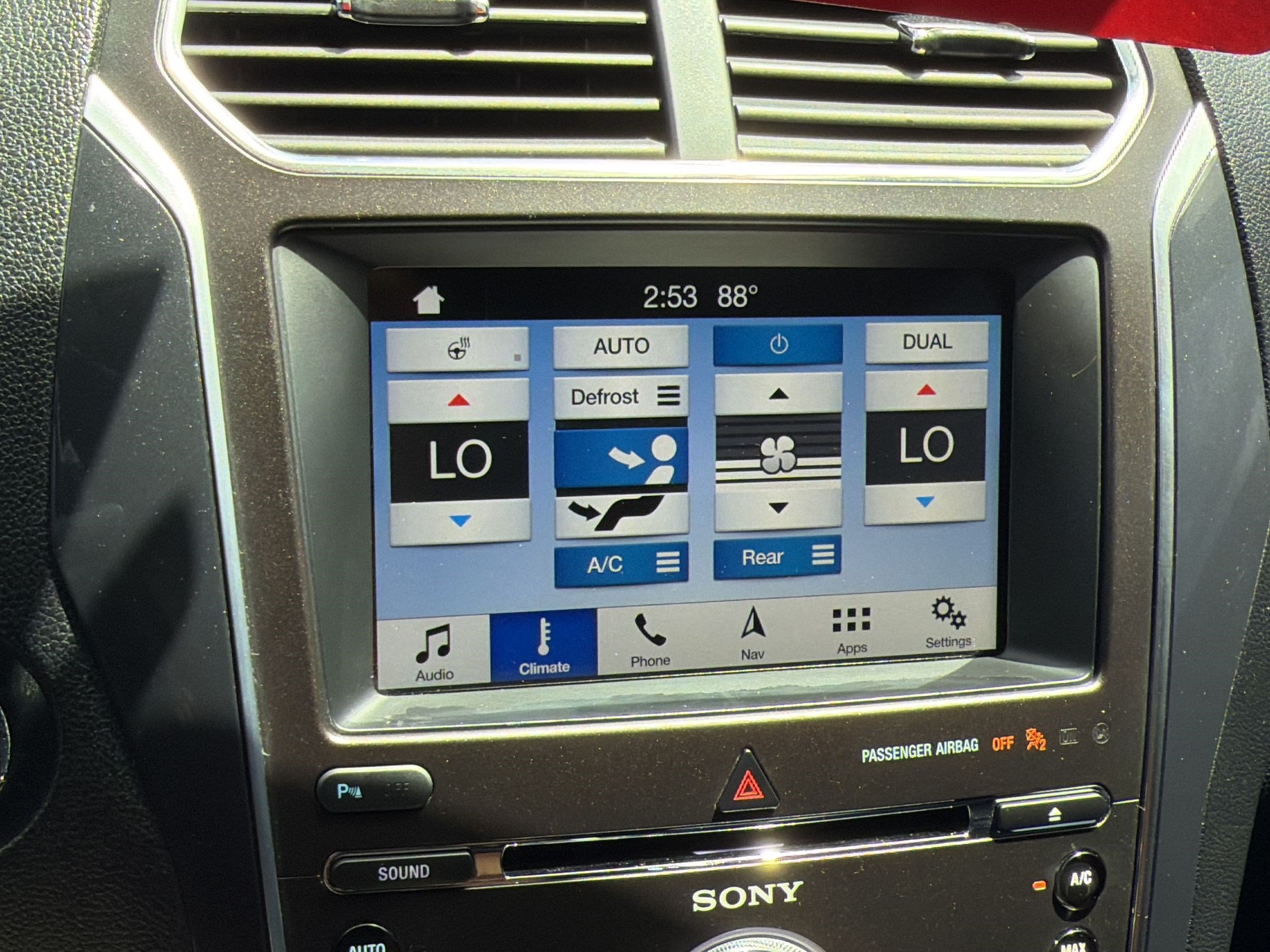 Used 2018 Ford Explorer Sport AWD/4WD image 18