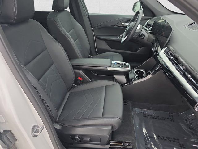 Used 2025 BMW X1 xDrive28i w/ Convenience Package image 10