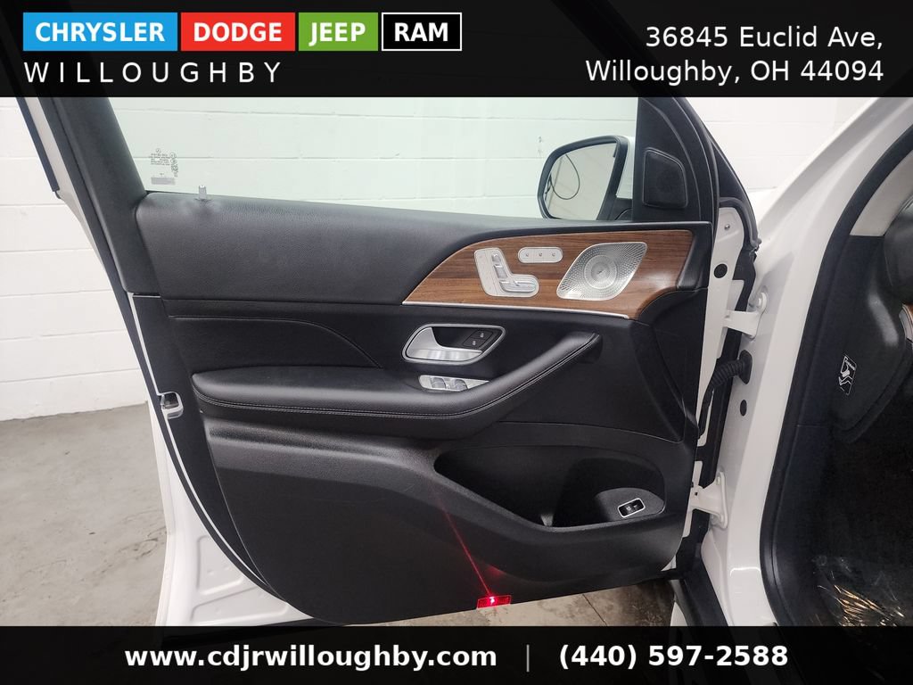 Used 2024 Mercedes-Benz GLE 350 4MATIC image 11