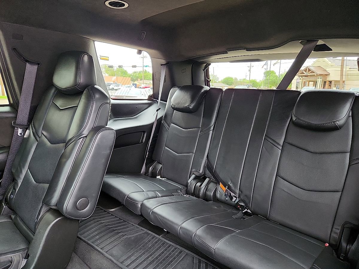 Used 2019 Cadillac Escalade Platinum AWD/4WD image 5