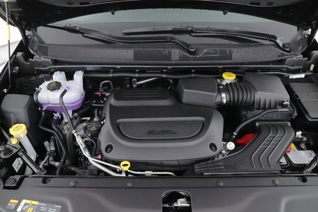 New 2026 Chrysler Pacifica Select w/ S Appearance Package image 15