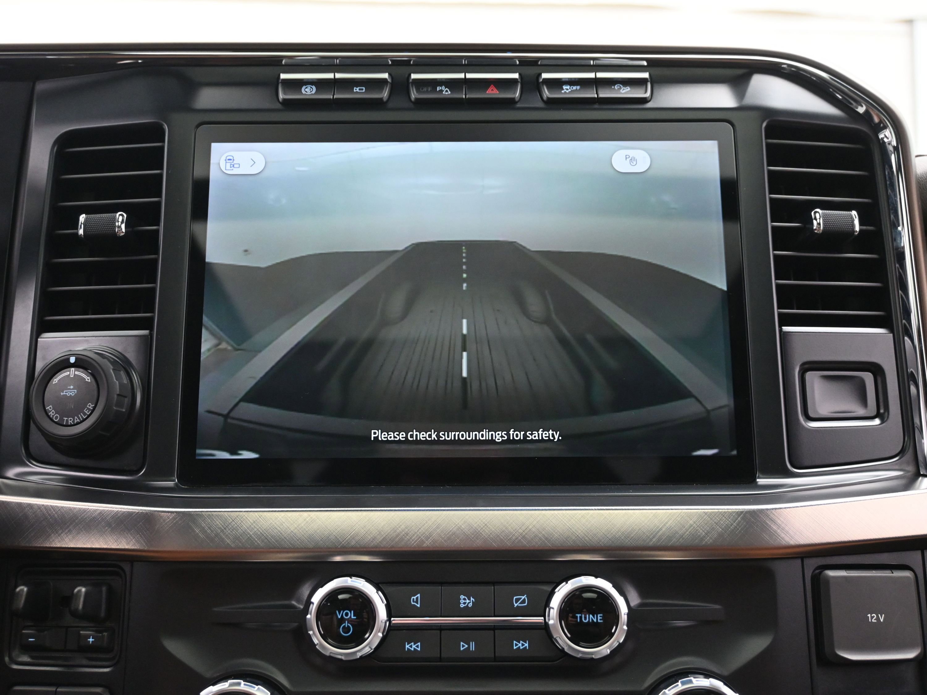 Used 2024 Ford F450 King Ranch w/ FX4 Off-Road Package image 32