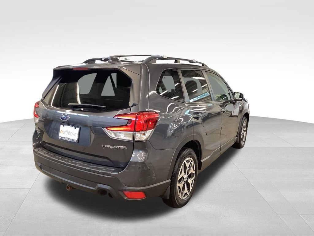 Used 2021 Subaru Forester Premium AWD/4WD image 26