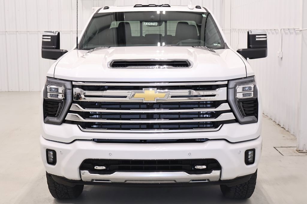 Used 2025 Chevrolet Silverado 2500 High Country w/ High Country Premium Package image 4