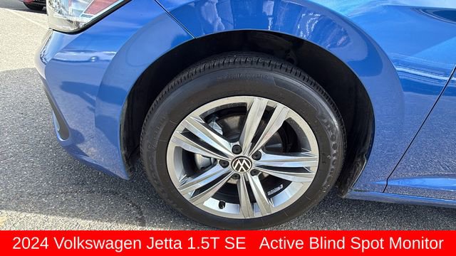 Used 2024 Volkswagen Jetta SE image 9