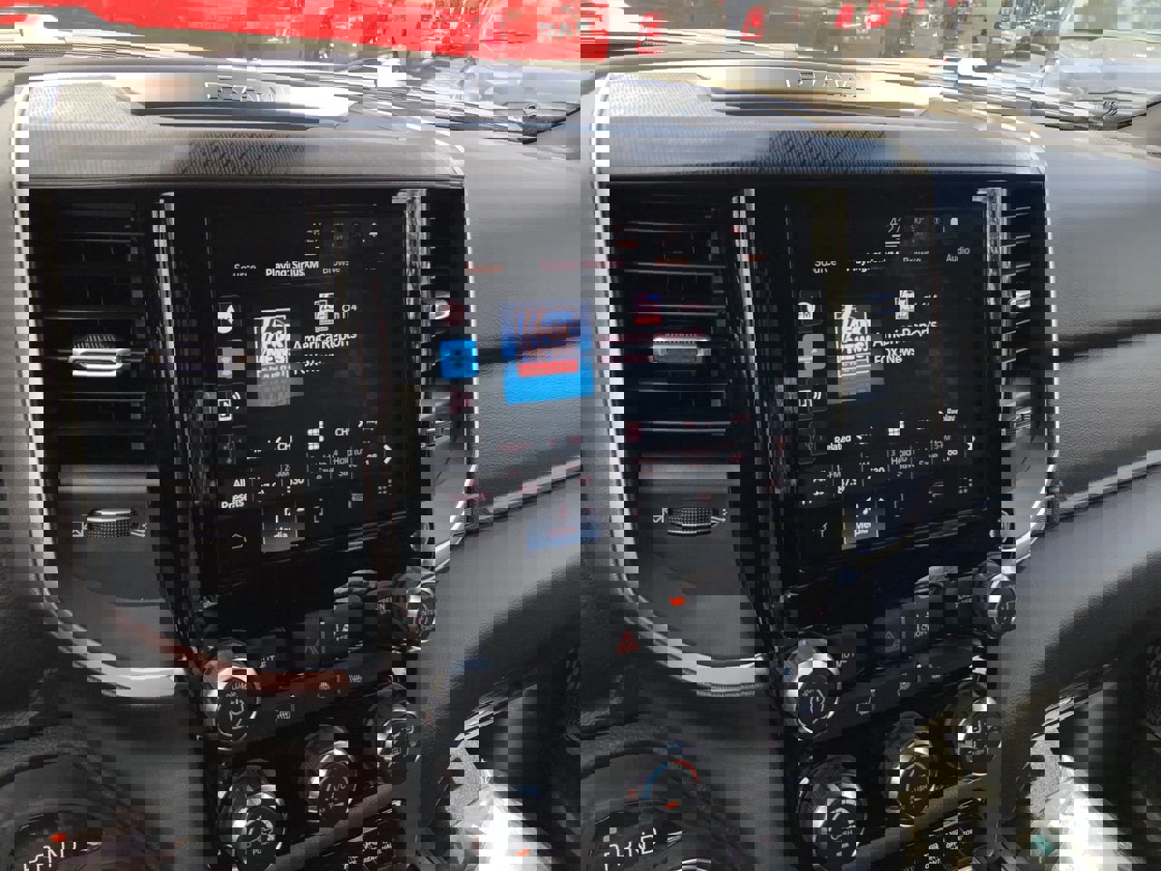 New 2026 RAM 1500 4x4 Crew Cab image 27