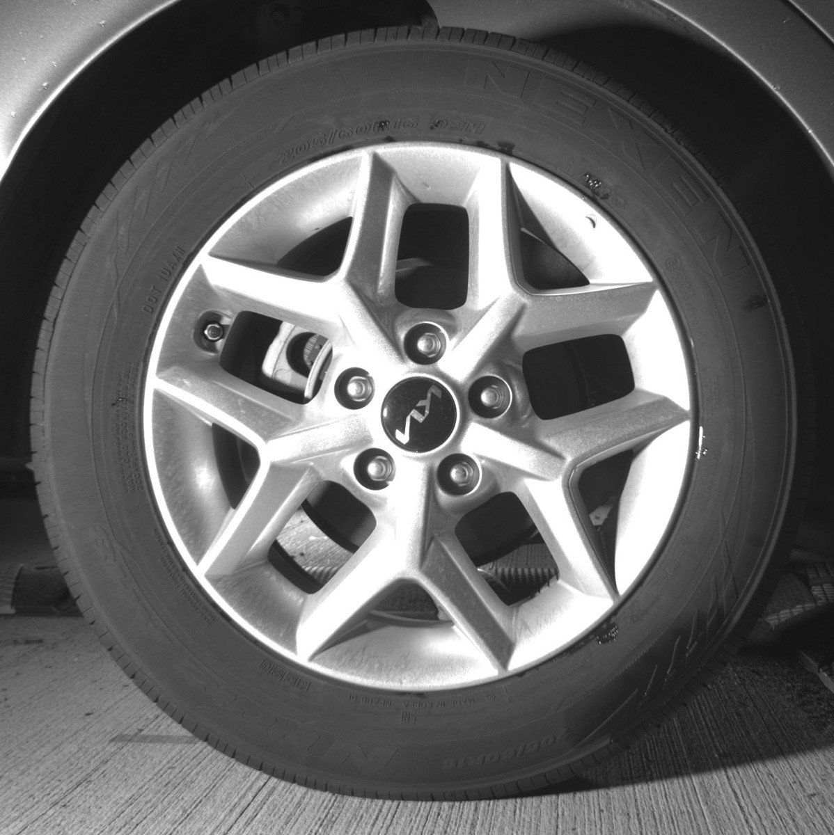 Used 2025 Kia Soul LX w/ LX Technology Package FWD image 15
