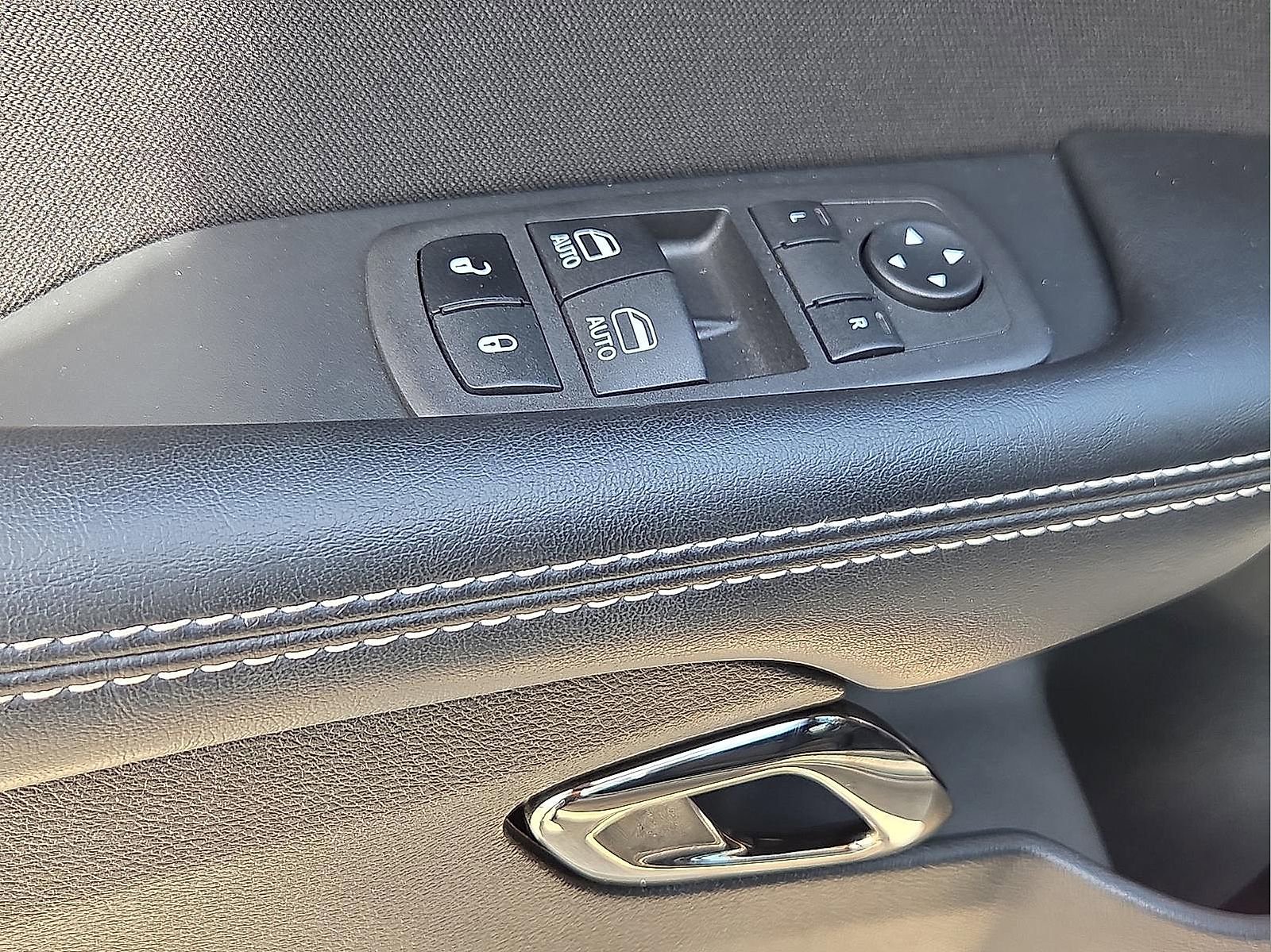 Used 2023 Dodge Challenger SRT Hellcat w/ Driver Convenience Group image 13