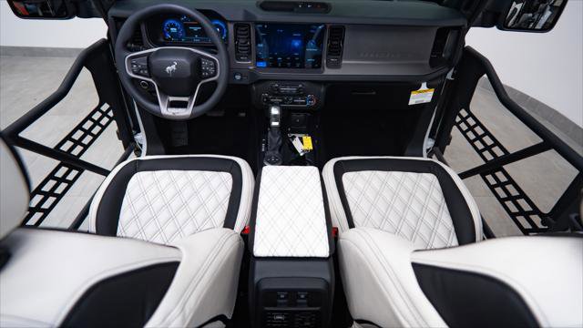 Used 2024 Ford Bronco Black Diamond image 2