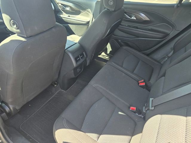 Used 2023 GMC Terrain SLE image 10