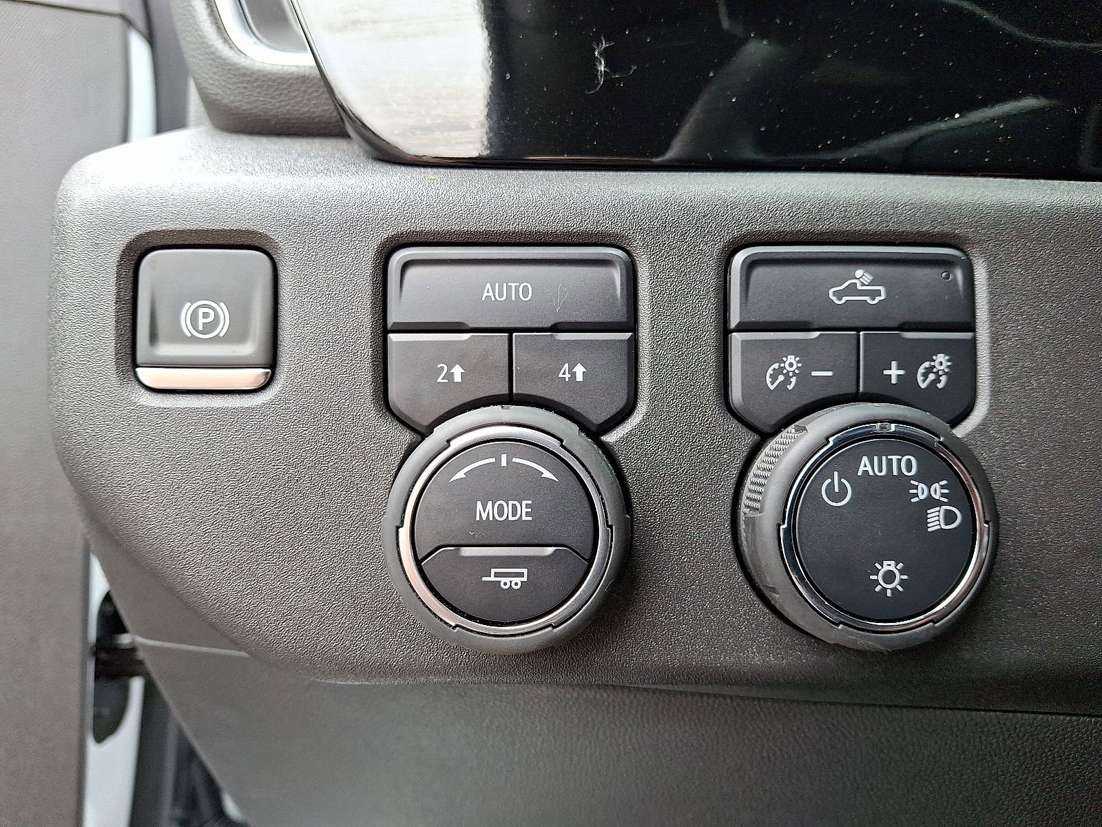 Certified 2025 Chevrolet Silverado 1500 LT image 23