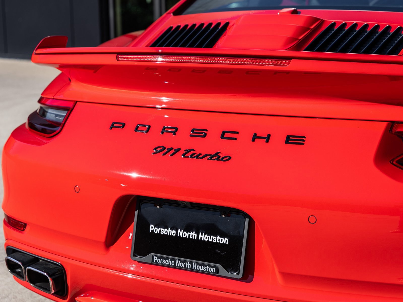 Used 2018 Porsche 911 Turbo image 15