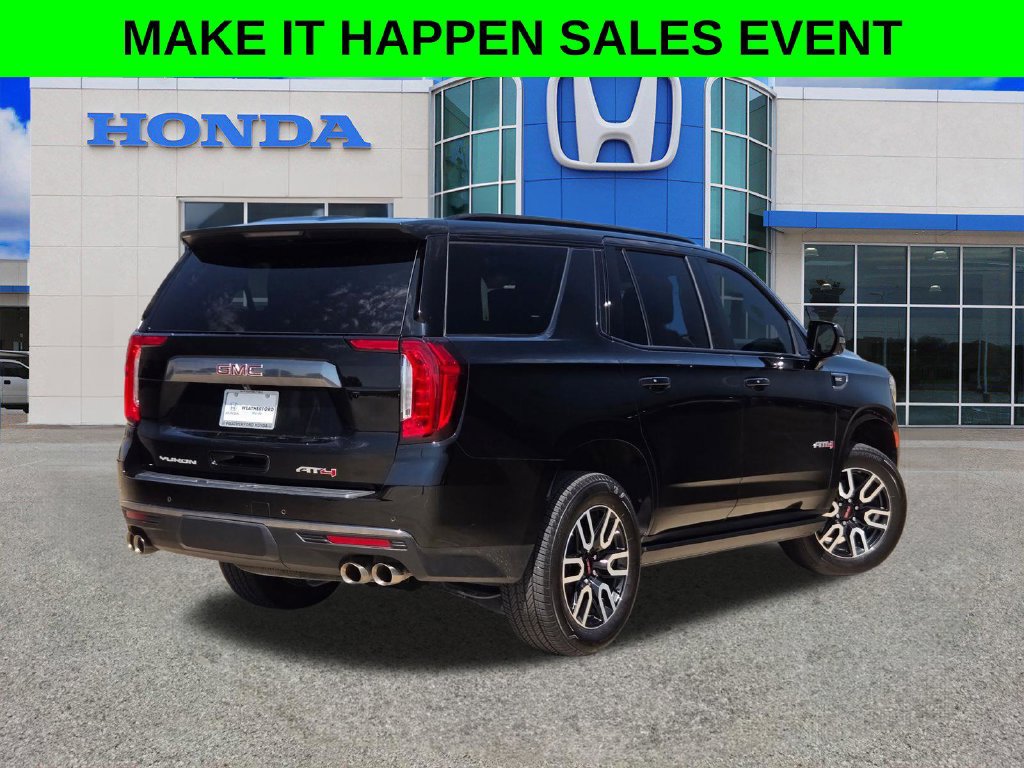 Used 2024 GMC Yukon AT4 w/ AT4 Premium Plus Package AWD/4WD image 3