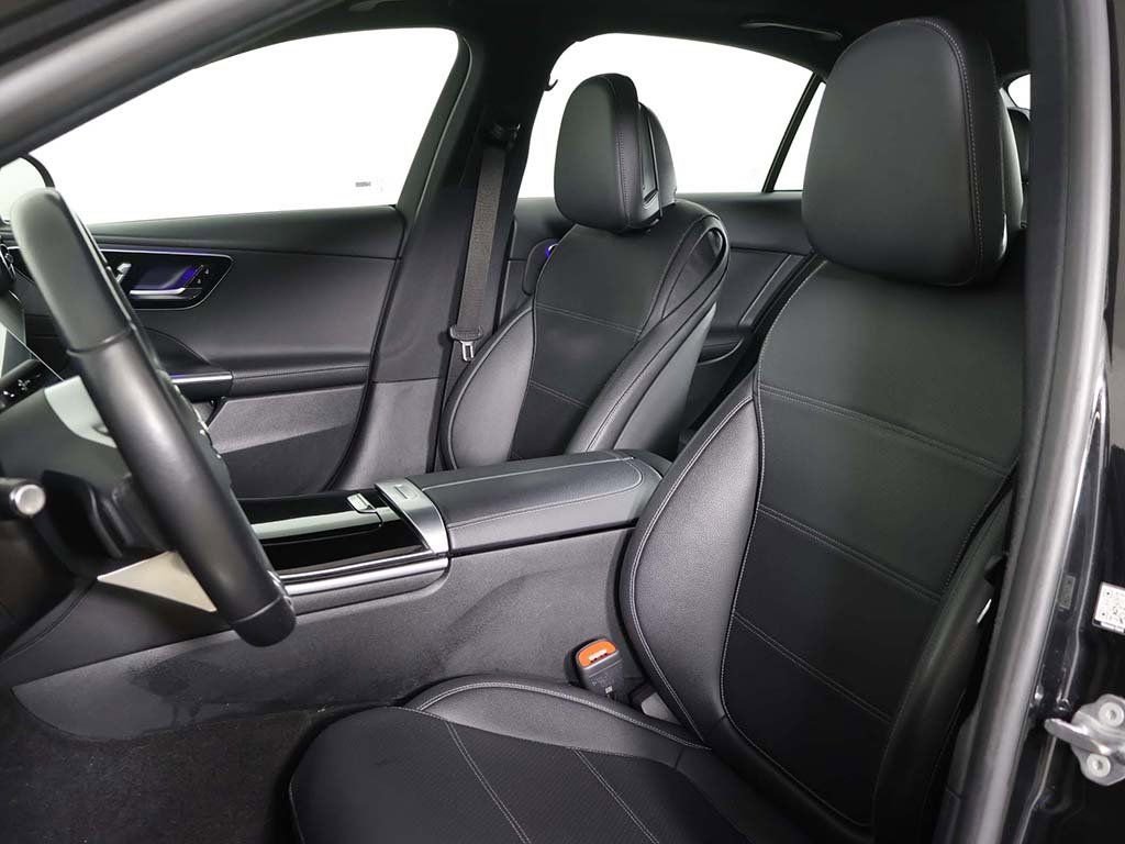 Used 2023 Mercedes-Benz C 300 4MATIC Sedan image 28