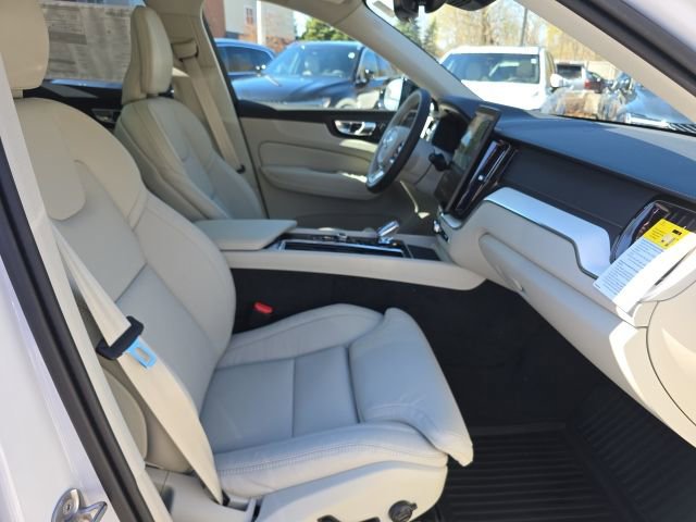 New 2026 Volvo XC60 T8 Ultra w/ Protection Package Premier image 14