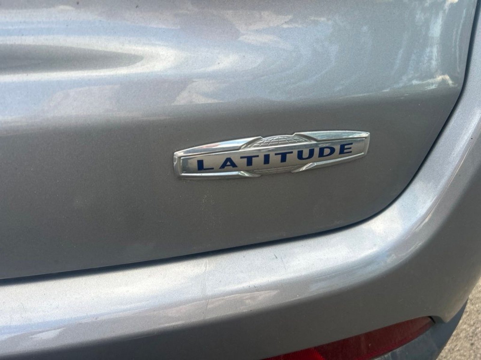Used 2019 Jeep Compass Latitude AWD/4WD image 7