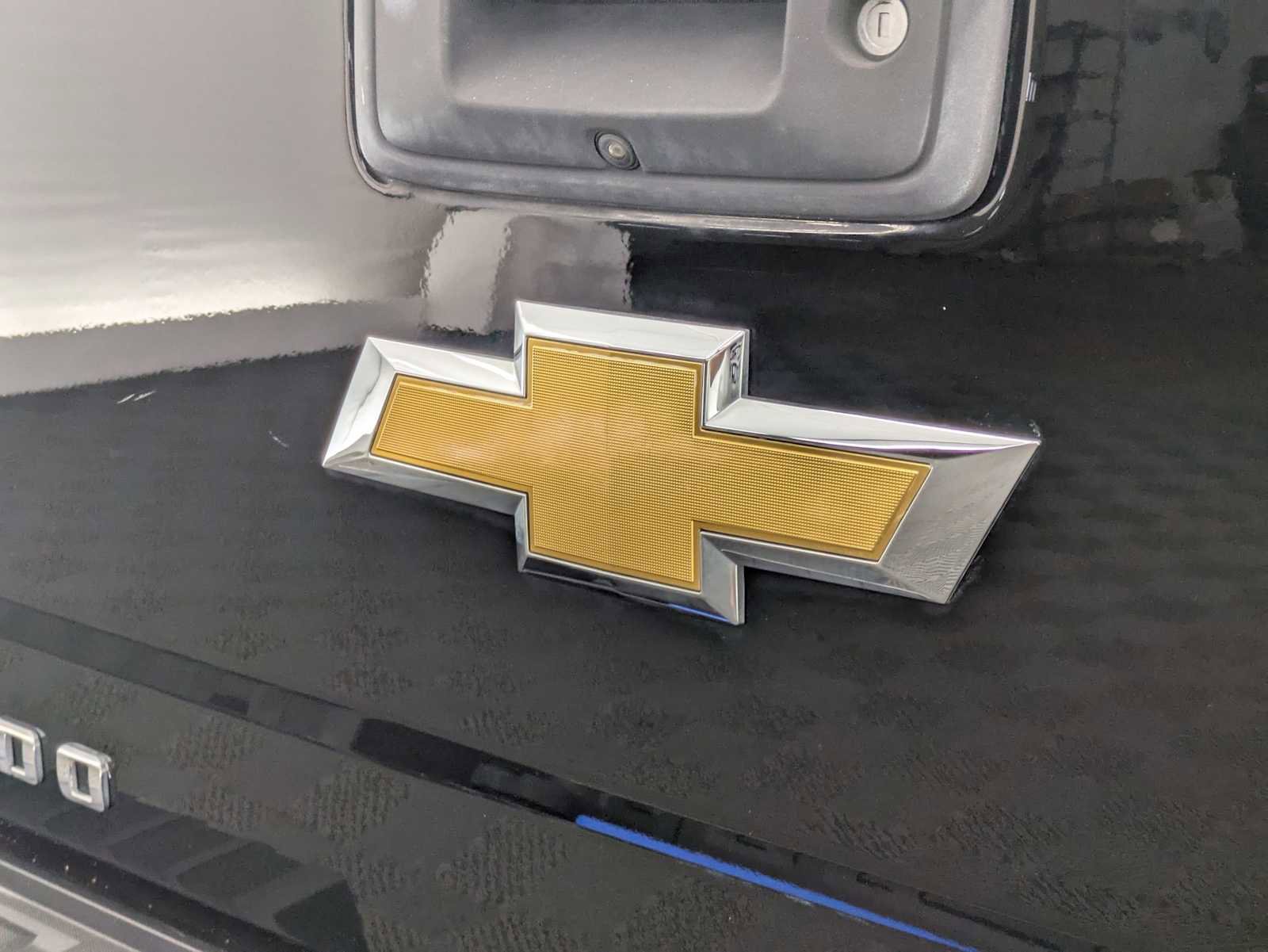 Used 2018 Chevrolet Silverado 1500 LTZ AWD/4WD image 12