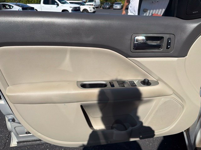 Used 2010 Ford Fusion SEL FWD image 10