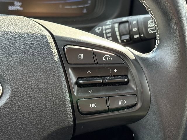 Used 2024 Hyundai Venue SEL FWD image 17