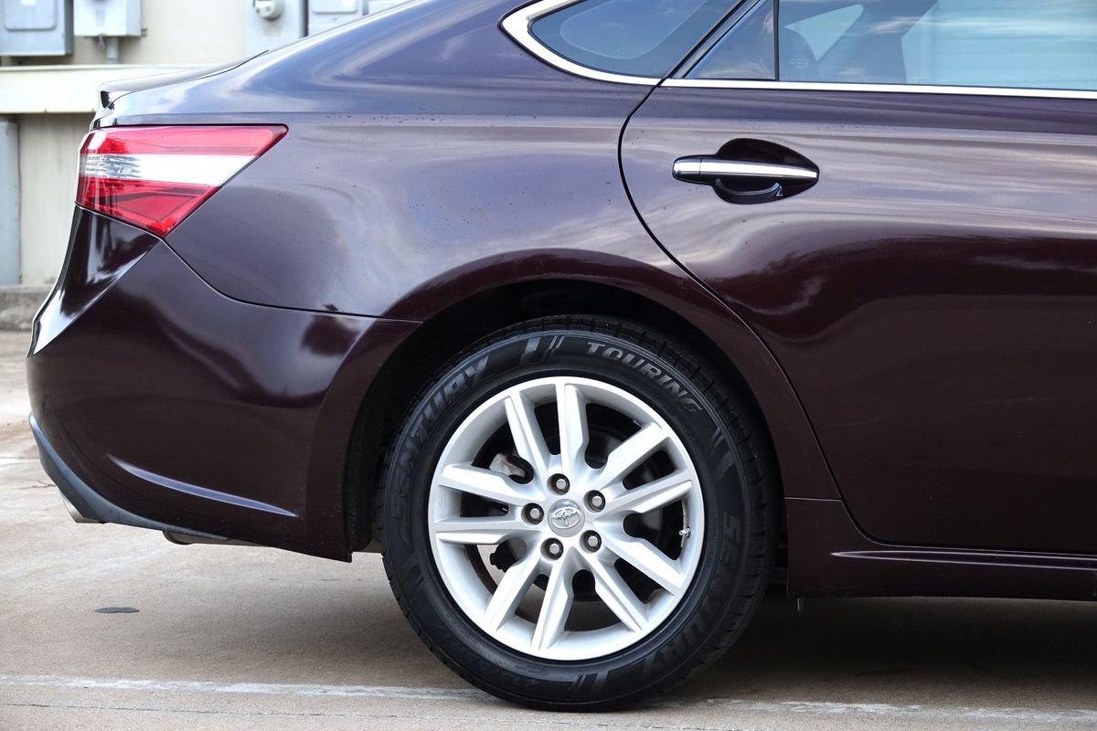 Used 2015 Toyota Avalon XLE Premium FWD image 27