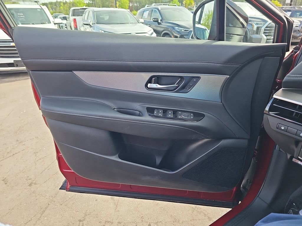 Used 2025 Nissan Murano SL w/ Cargo Package image 31