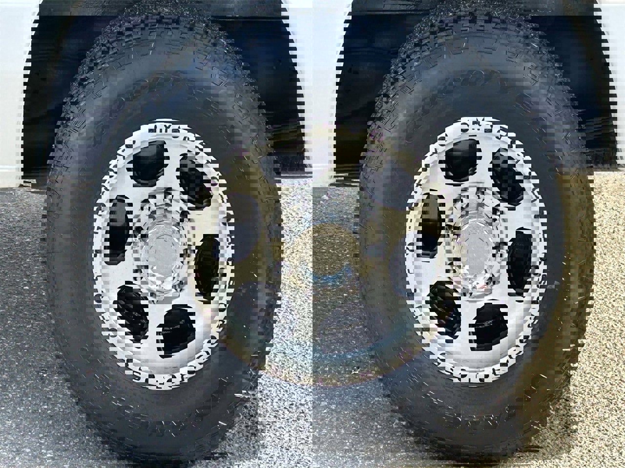 Used 2014 Ford E-250 and Econoline 250 image 32