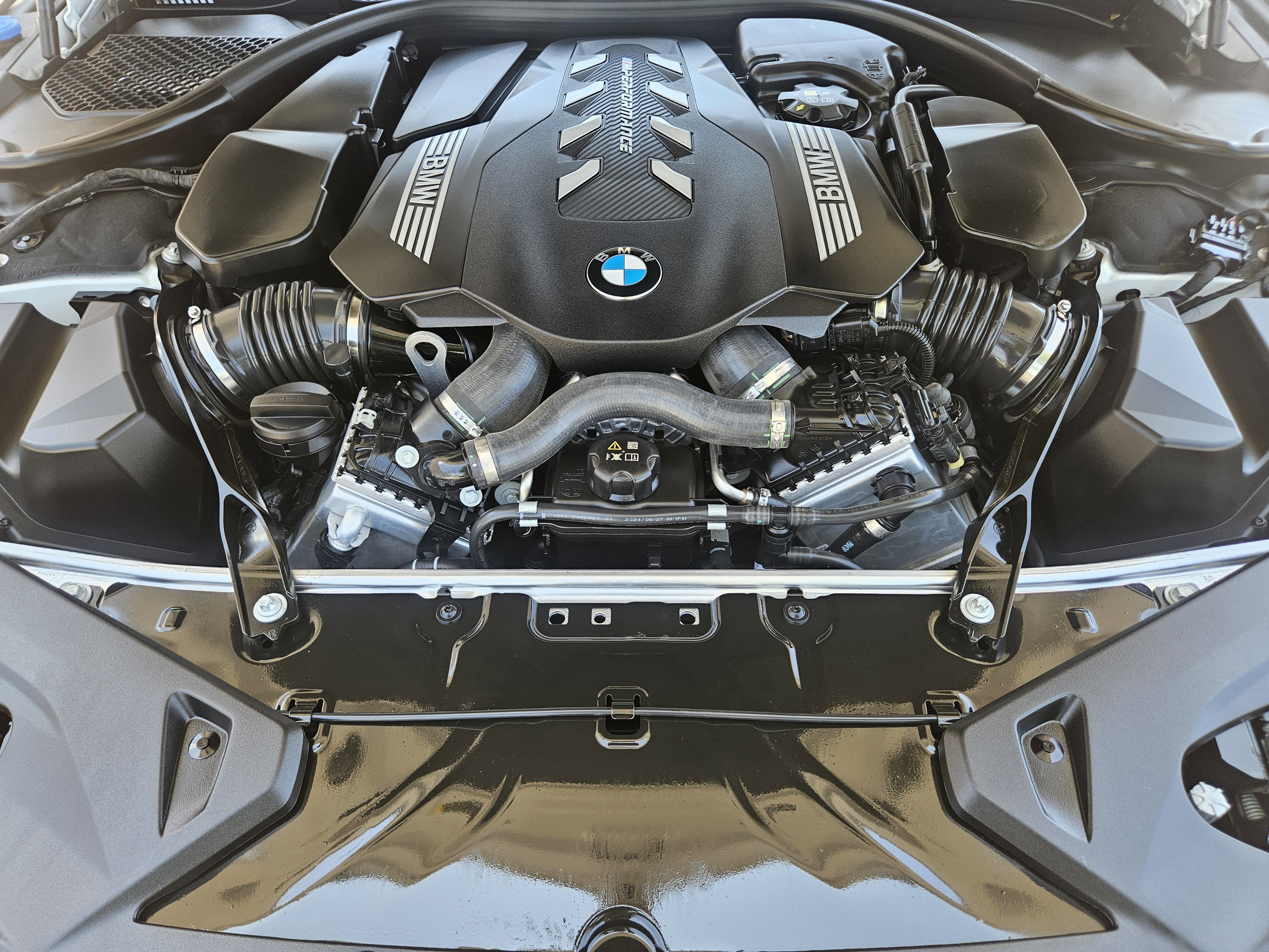 Used 2025 BMW M850i xDrive Coupe AWD/4WD image 11