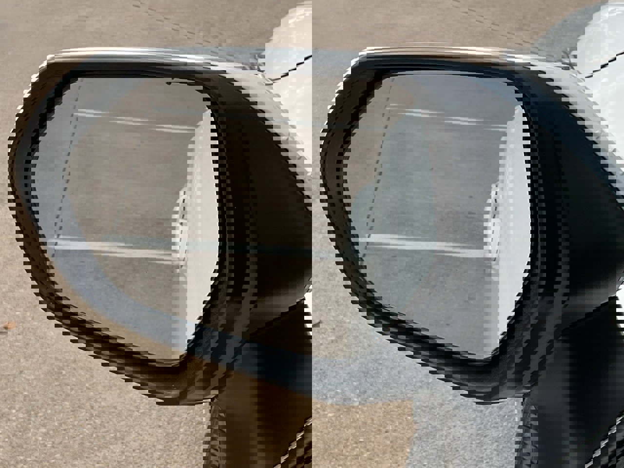 Used 2025 Toyota Corolla LE image 13