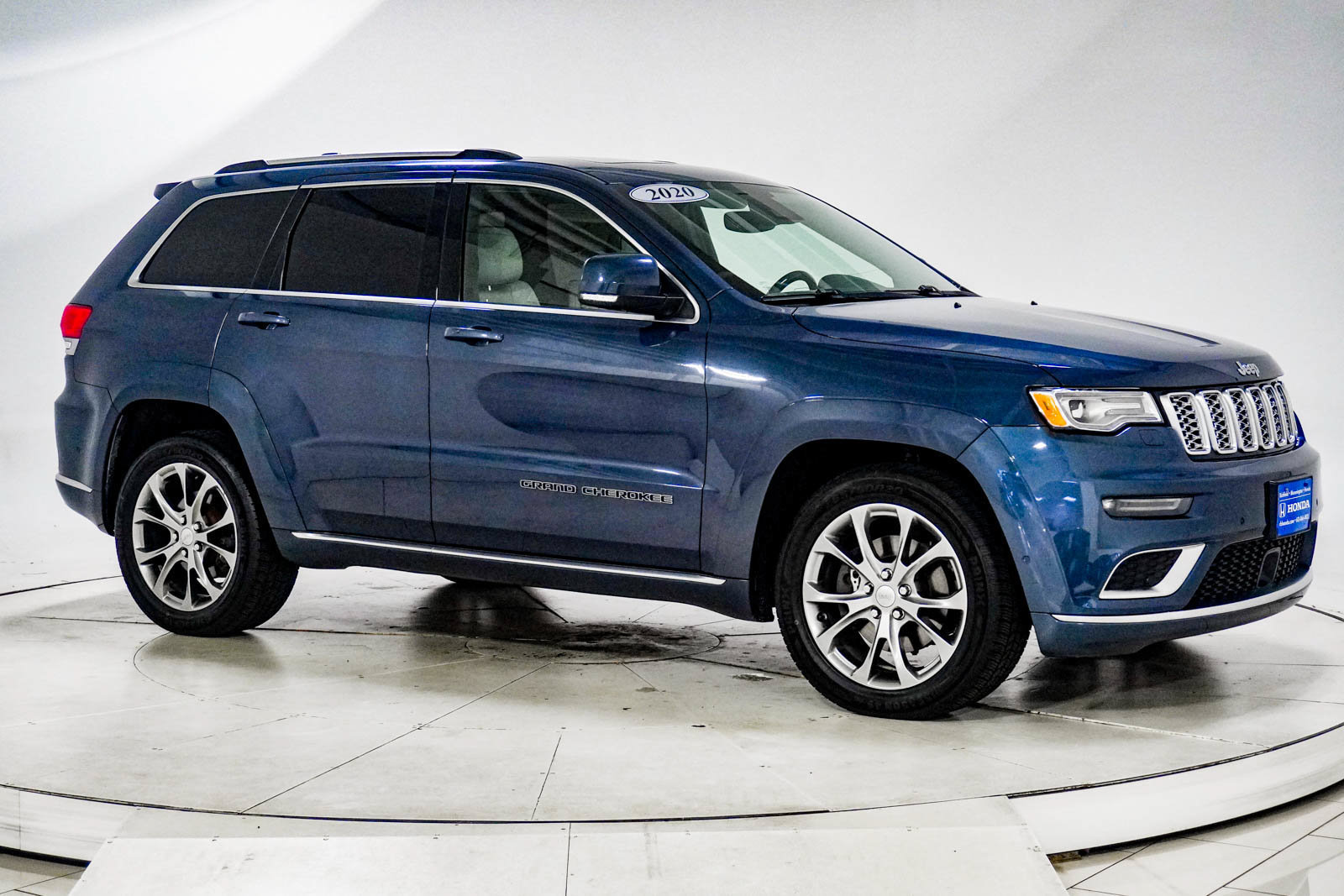Used 2020 Jeep Grand Cherokee Summit AWD/4WD image 12