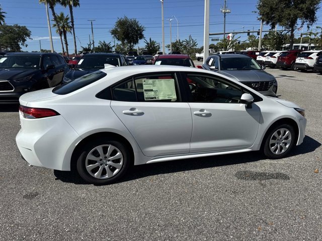 New 2026 Toyota Corolla LE image 2