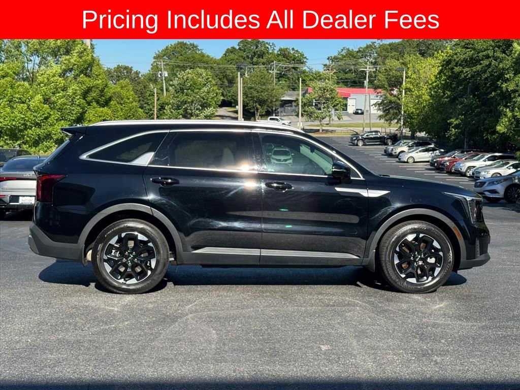 Certified 2024 Kia Sorento S w/ Panoramic Sunroof Package FWD image 2