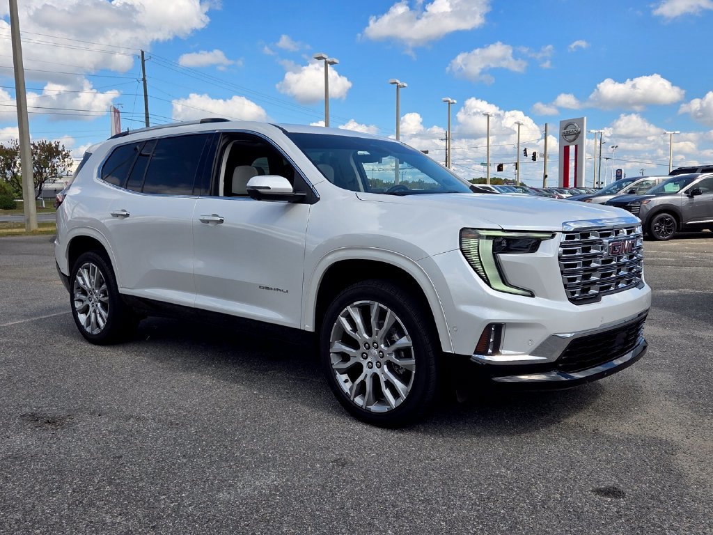 Certified 2025 GMC Acadia Denali w/ Super Cruise Package FWD image 18