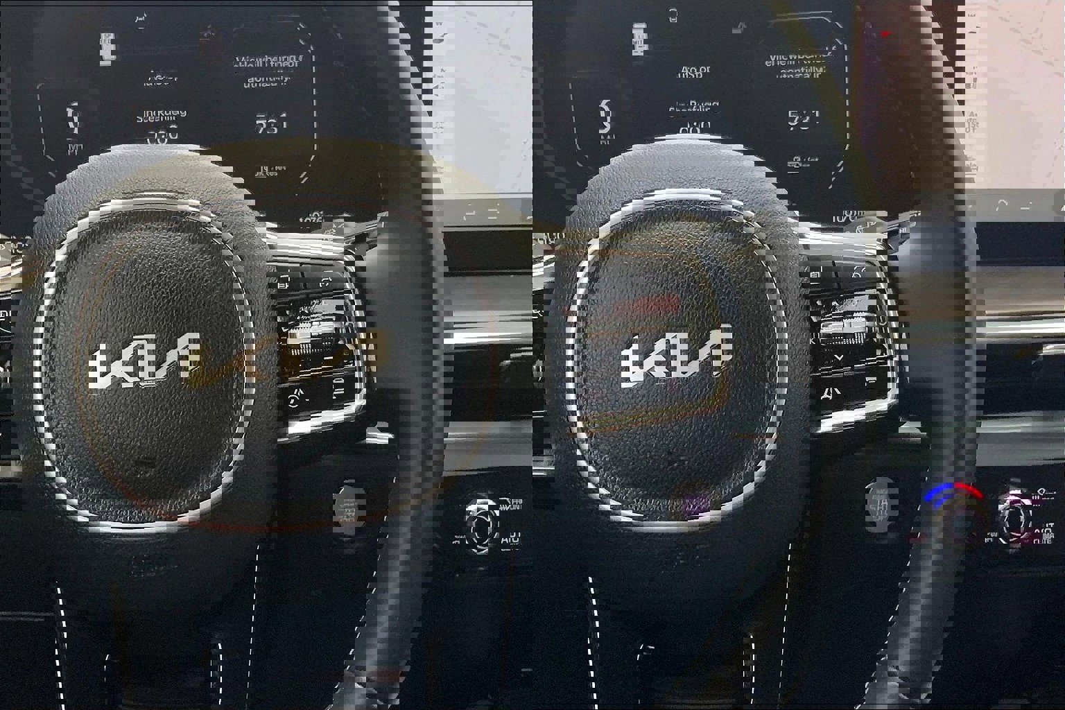 Used 2024 Kia Sorento SX image 21