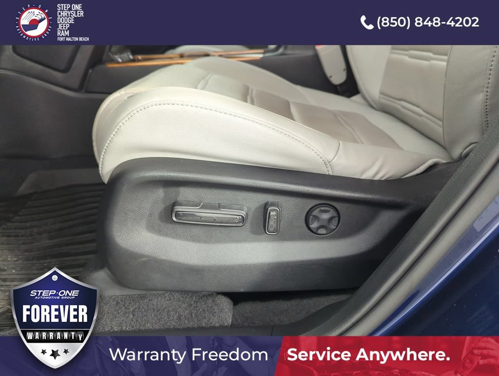 Used 2022 Honda CR-V Touring image 12