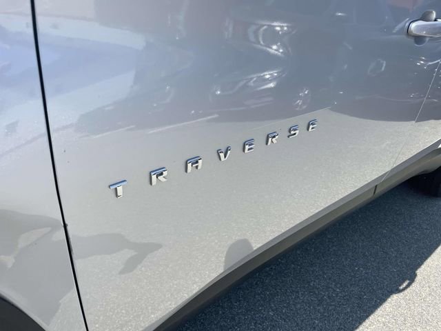 Used 2022 Chevrolet Traverse LT image 17