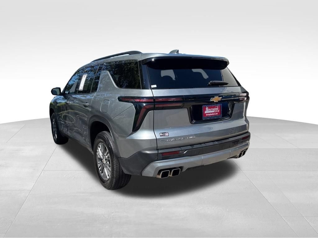 Used 2026 Chevrolet Traverse LT AWD/4WD image 5