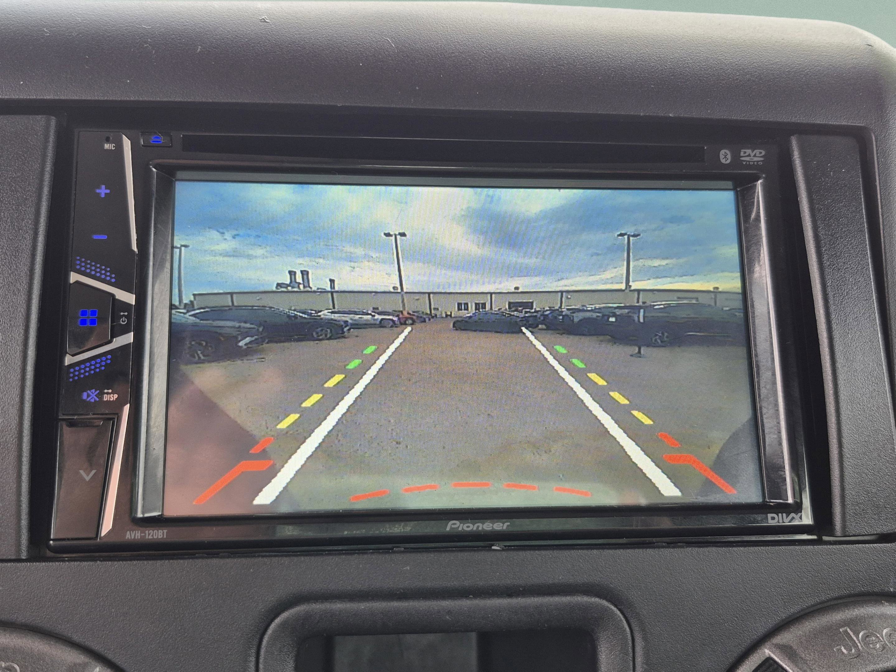 Used 2015 Jeep Wrangler Sport AWD/4WD image 15