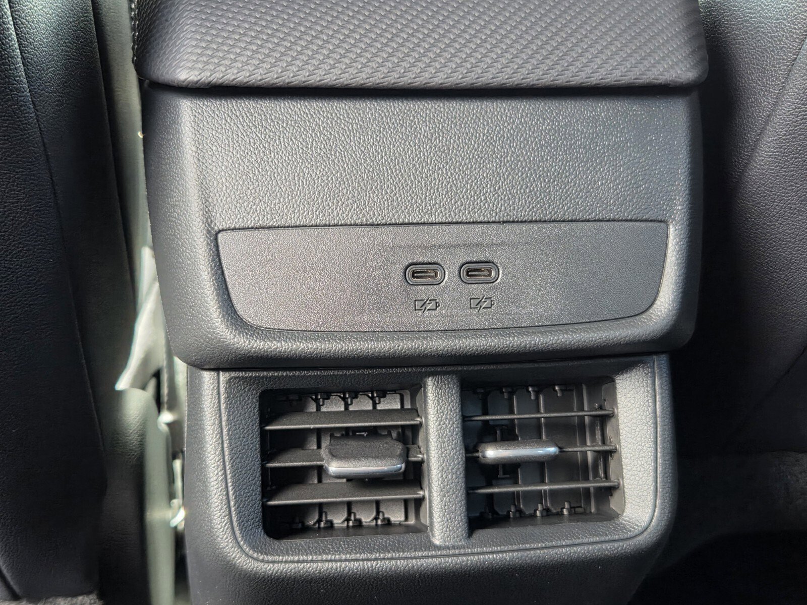 New 2026 Chevrolet Equinox LT w/ Convenience Package II FWD image 10