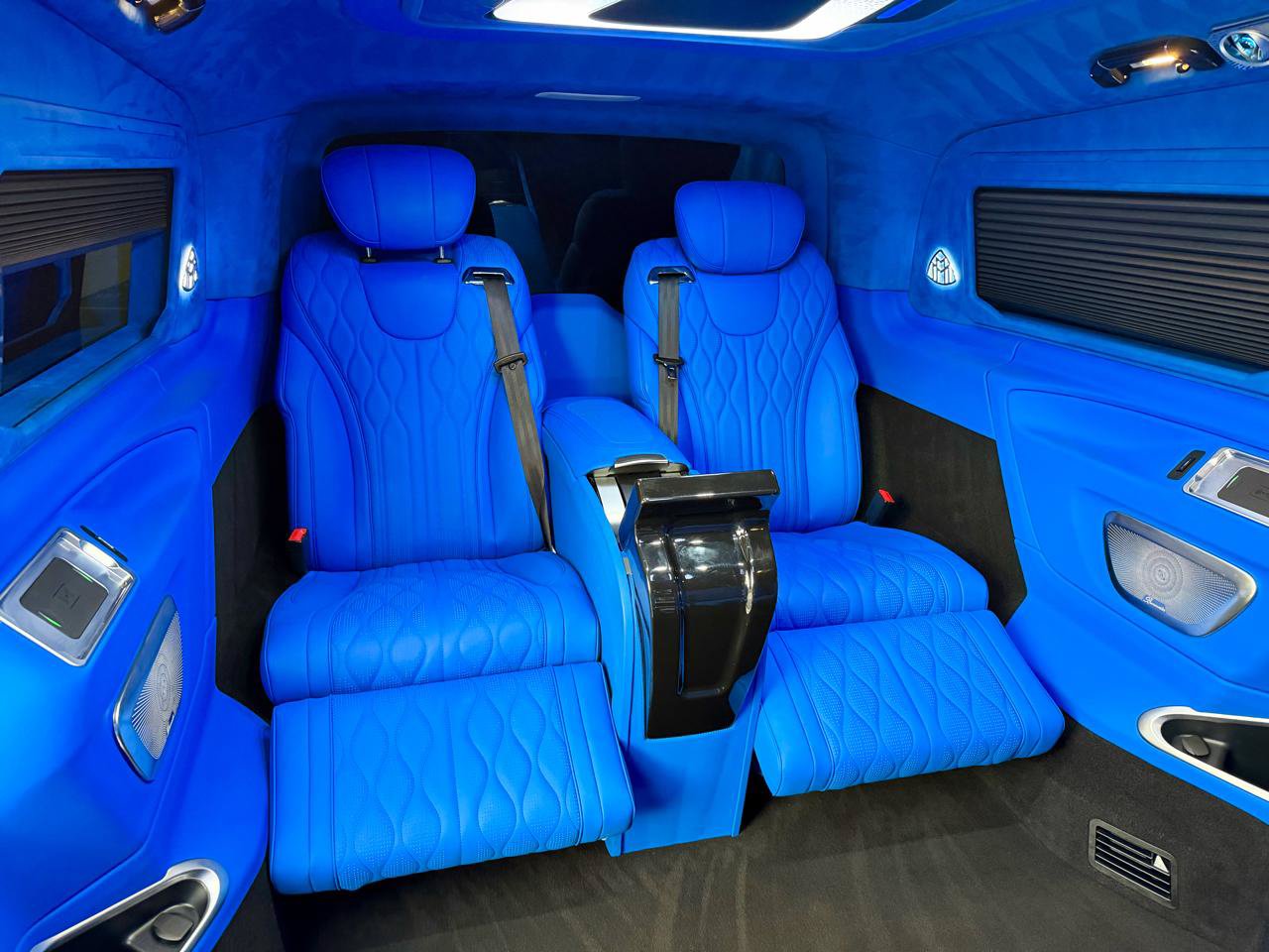 Used 2021 Mercedes-Benz Metris Passenger image 41