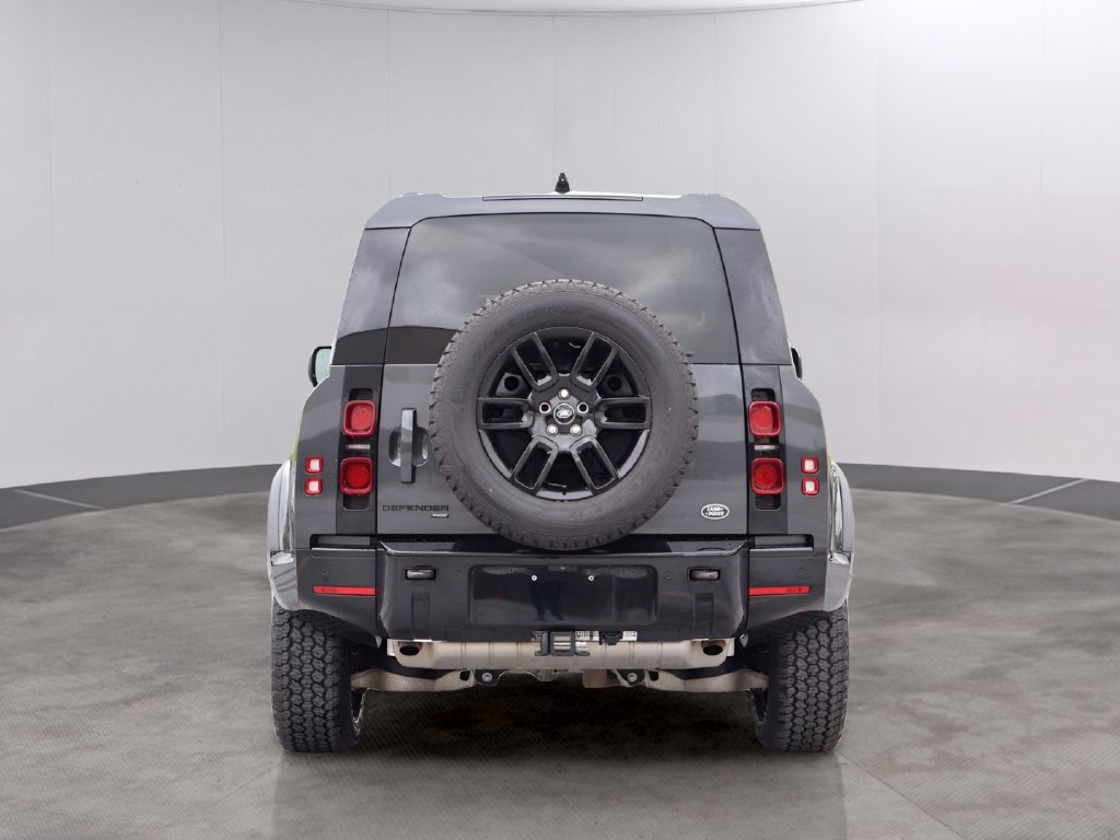 Used 2022 Land Rover Defender 90 X-Dynamic S AWD/4WD image 6