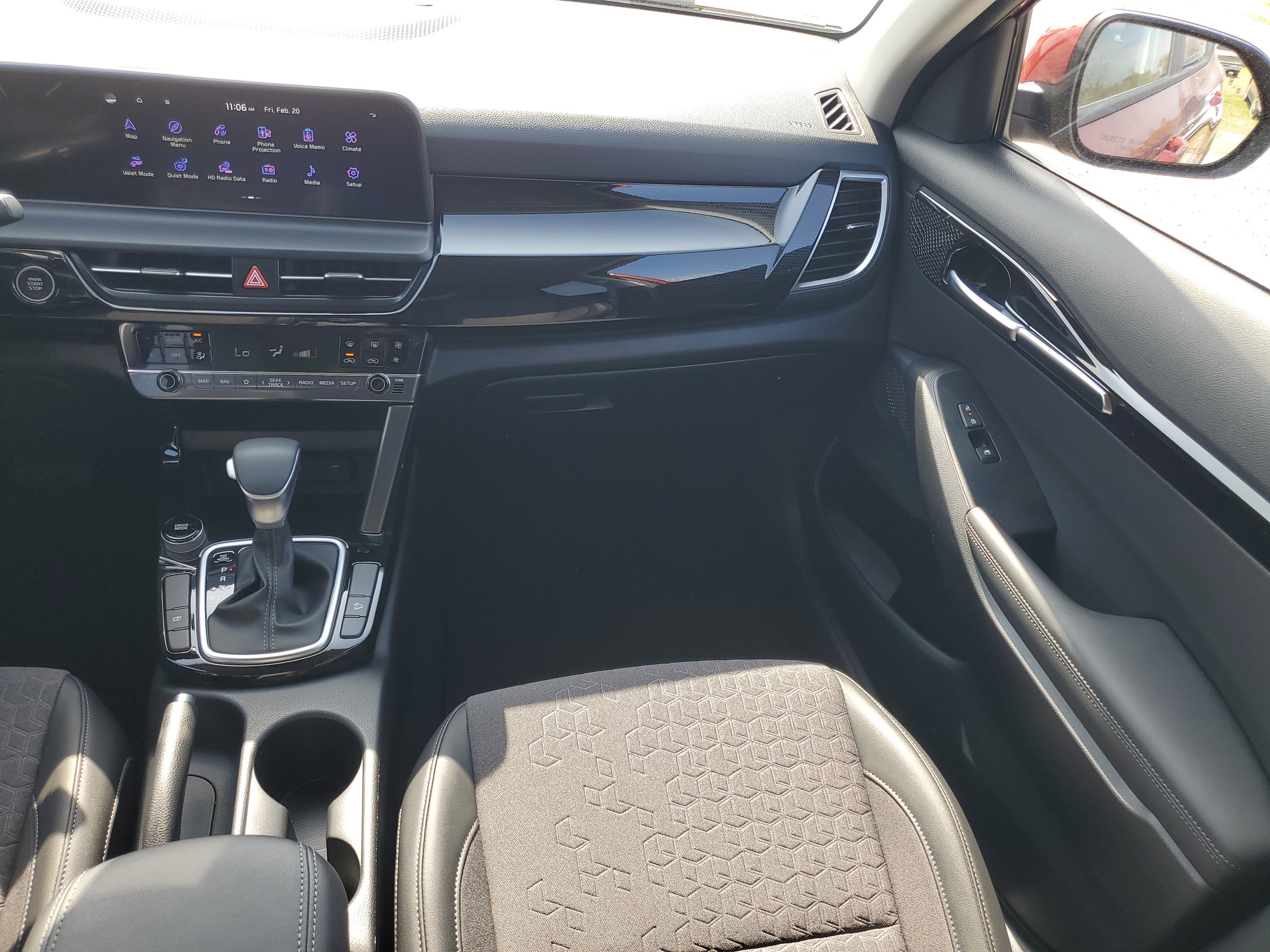 Used 2025 Kia Seltos S image 30