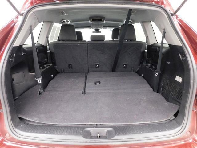 Used 2017 Toyota Highlander LE image 13