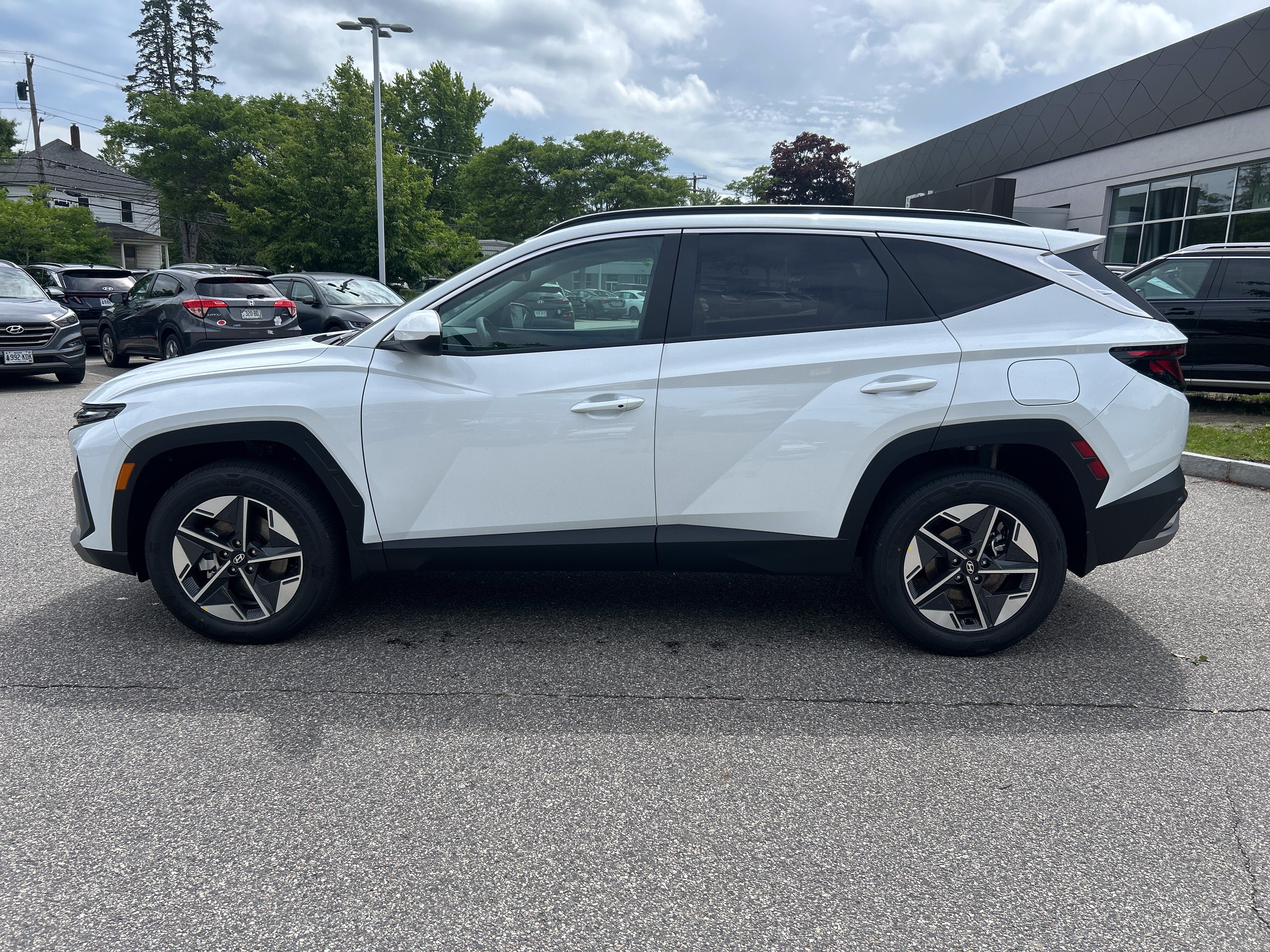 New 2026 Hyundai Tucson SEL AWD/4WD image 2