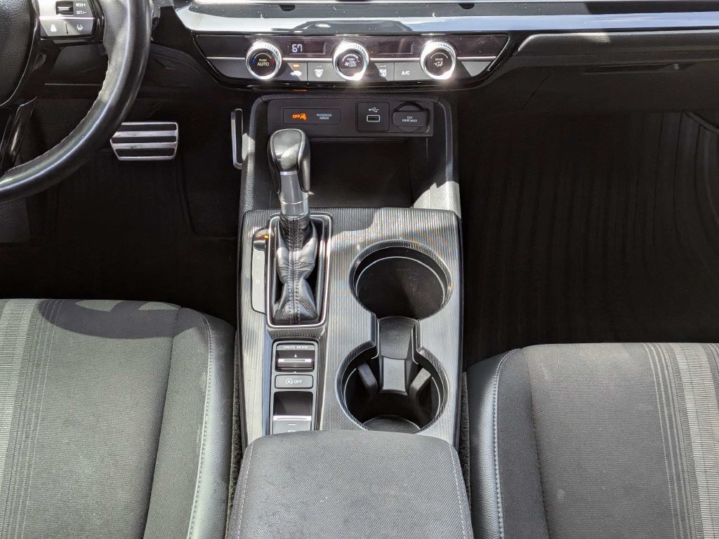 Used 2023 Honda Civic Sport image 15