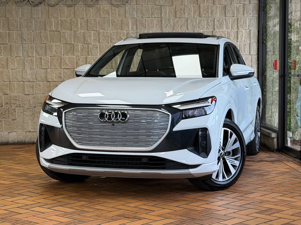 Used 2023 Audi Q4 e-tron Premium Plus w/ Premium Plus RWD image 2