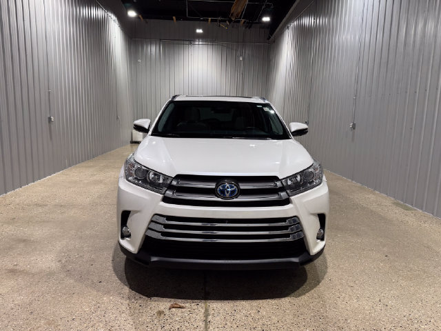 Used 2018 Toyota Highlander Limited Platinum AWD/4WD image 3