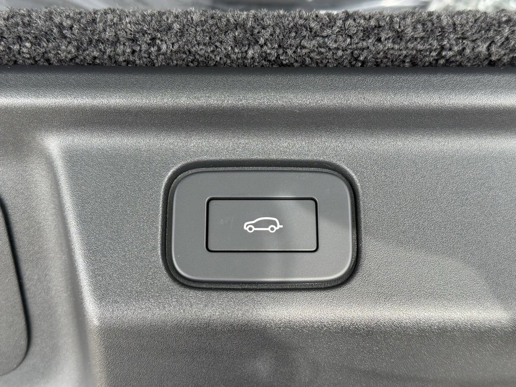 New 2025 Land Rover Range Rover Long Wheelbase SE image 42