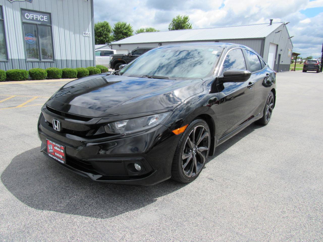 Used 2019 Honda Civic Sport image 1