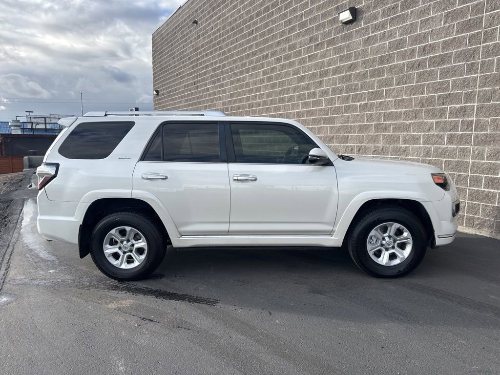 Used 2016 Toyota 4Runner Limited image 4