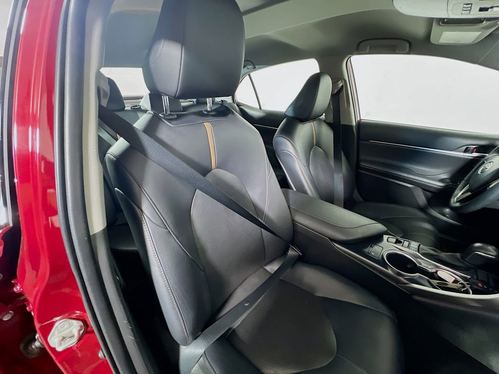 Certified 2020 Toyota Camry XLE image 26